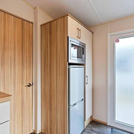 Tattershall Lakes: Sally'S Superior Stay Bagian luar foto