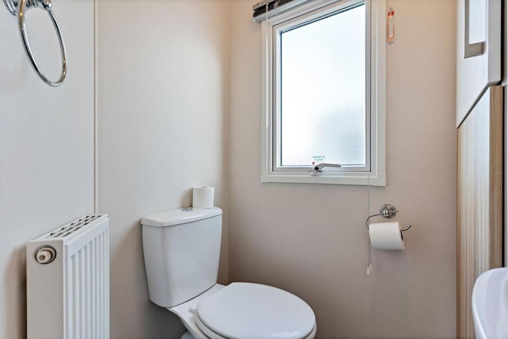 Tattershall Lakes: Sally'S Superior Stay Bagian luar foto
